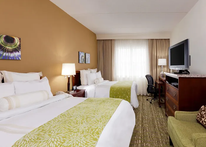 Hotel Chicago Marriott Midway 3*