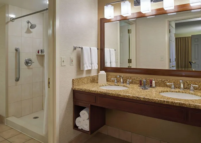 Chicago Marriott Midway Hotel 3*
