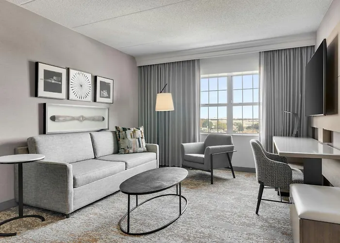 Hotel Chicago Marriott Midway 3*