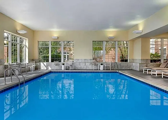 Hotel Chicago Marriott Midway 3*