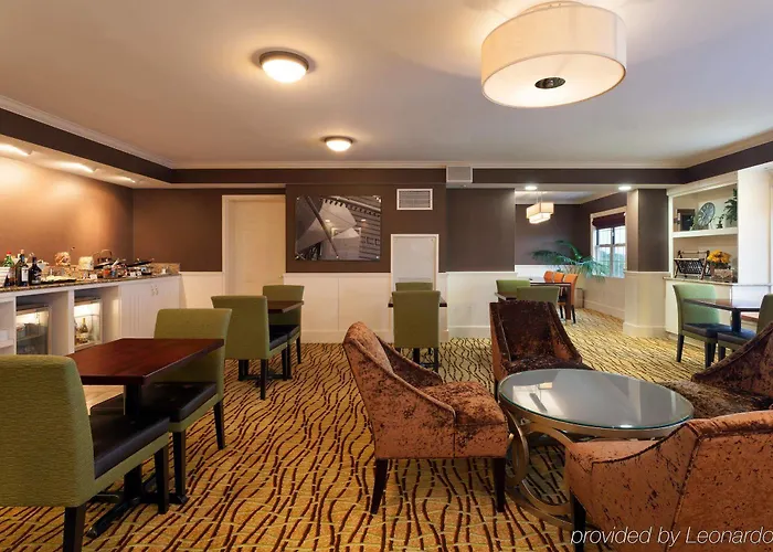 Hotel Chicago Marriott Midway 3*